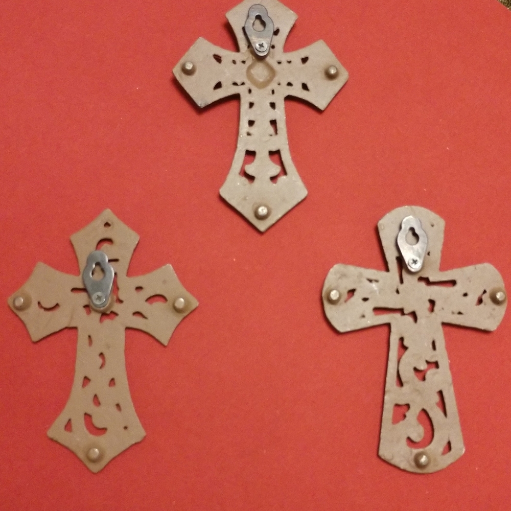 Set of 3 Small Cast Iron Wall Crosses - Picture 2 of 5